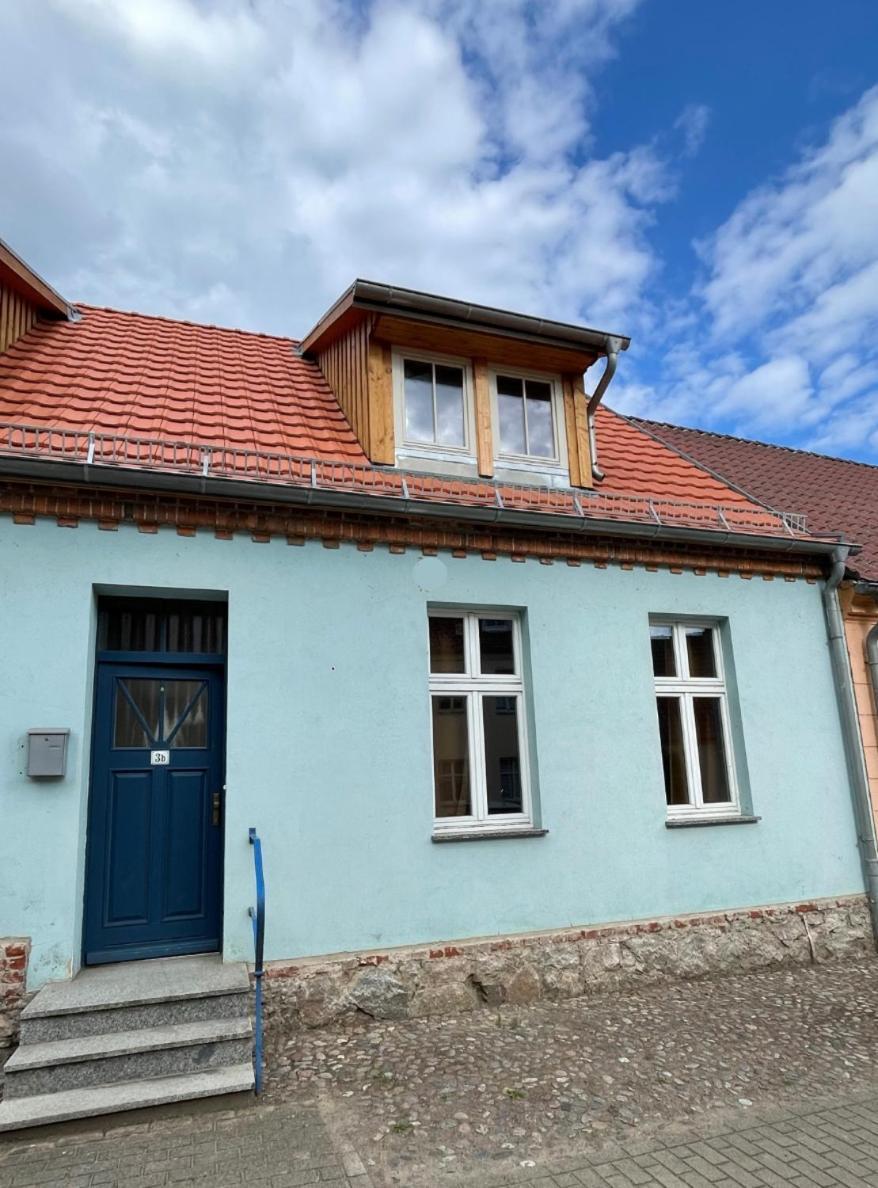 Fewo-Schlossstrasse - Zum Blauen Haus Penkun Eksteriør billede